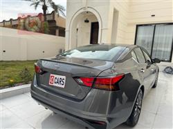 نيسان ألتيما